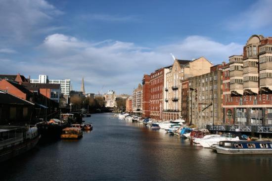 Cleyro Serviced Apartments - Harbourside Bristol Exterior foto